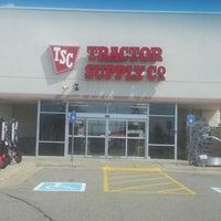 Photo taken at Tractor Supply Co. by Shannon H. on 9/3/2012