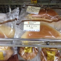Photo taken at 7-Eleven by Rie Y. on 6/25/2012