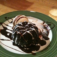 Photo taken at Applebee&amp;#39;s Grill + Bar by Fabio Miguel B. on 8/8/2012