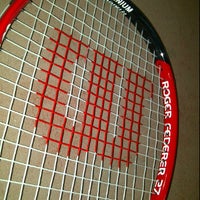 Photo prise au Arta Tennis Indoor par Rizky D. le7/11/2012
