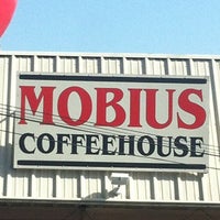 Foto tomada en Mobius Coffeehouse  por TheSquirrel el 7/28/2012