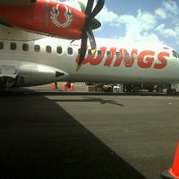 Foto diambil di Bandara Melonguane (MNA) oleh Jitro T. pada 3/7/2012