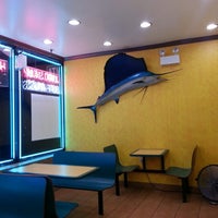 Photo taken at Shark&amp;#39;s Fish &amp;amp; Chicken by Darius T. on 8/1/2012