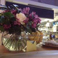 2/17/2012 tarihinde Suzy L.ziyaretçi tarafından Bergamot Cafe'de çekilen fotoğraf