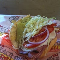 Beach Hut Deli Deli Bodega In Brentwood