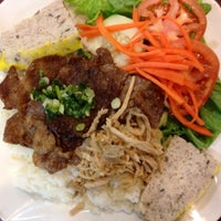 Photo taken at Pho Quynh by Jenn on 6/24/2012