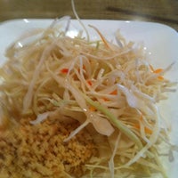 Foto scattata a Na Siam Thai Cuisine da Dulalas sabado S. il 8/25/2012