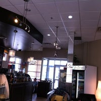 4/16/2012에 DiscoverMilton.com님이 MAKE Café &amp;amp; Catering에서 찍은 사진