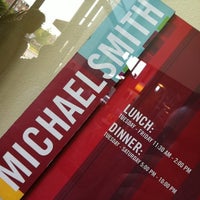 รูปภาพถ่ายที่ Michael Smith โดย Chris R. เมื่อ 8/14/2012