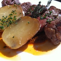 รูปภาพถ่ายที่ La Pizarra Gastrobar โดย asalazar เมื่อ 3/18/2012