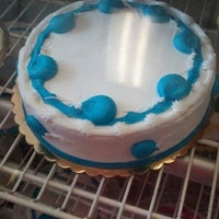 Das Foto wurde bei Oteri&amp;#39;s Italian Bakery von cheron zakiyah weems am 7/7/2012 aufgenommen