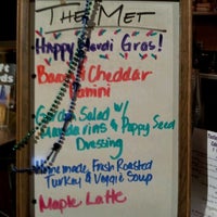 Das Foto wurde bei The Met Coffee and Wine Bar von Jenny B. am 2/22/2012 aufgenommen