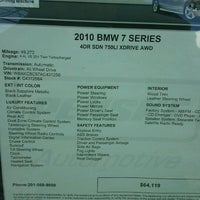 รูปภาพถ่ายที่ BMW of Tenafly โดย John-Paul G. เมื่อ 2/25/2012