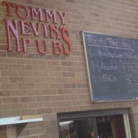 รูปภาพถ่ายที่ Tommy Nevin&amp;#39;s Pub โดย PATRICK B. เมื่อ 6/21/2012