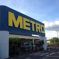 Photo taken at METRO Cash &amp;amp; Carry by Michael D. S. on 6/12/2012