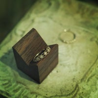 8/31/2012 tarihinde メデルジュエリー（mederu jewelry）ziyaretçi tarafından mederu jewelry'de çekilen fotoğraf