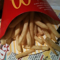 Photo taken at McDonald&amp;#39;s by Gui B. on 6/28/2012