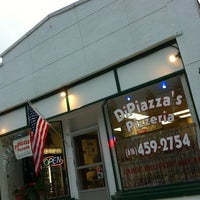 Снимок сделан в DiPiazza&amp;#39;s Pizzeria пользователем Jim W. 3/24/2012