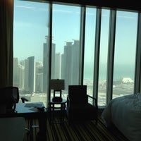 2/13/2012 tarihinde Ahmed A.ziyaretçi tarafından Renaissance Doha City Center Hotel'de çekilen fotoğraf