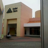 Adidas Outlet - Izcalli, México