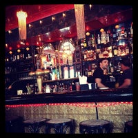 Foto tomada en Simone Martini Bar &amp;amp; Cafe  por Lauren L. el 4/1/2012