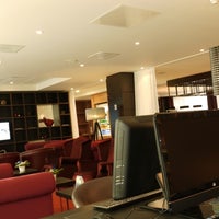 รูปภาพถ่ายที่ Holiday Inn Express โดย Holiday Inn Express Amsterdam เมื่อ 3/20/2012