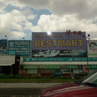 Photo taken at Bestmart by Mkn A. on 2/25/2012