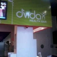 Photo taken at d&amp;#39;Vida Health Bar by Ricardo J. S. on 8/6/2012