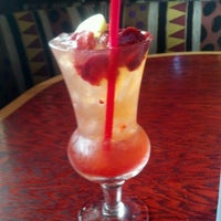 Photo taken at Red Robin Gourmet Burgers and Brews by Jessica I. on 6/30/2012