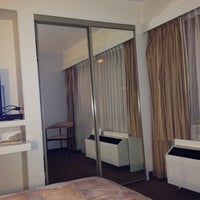 Foto diambil di Roosevelt Hotel &amp;amp; Suites oleh Lina C. pada 3/15/2012