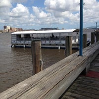 Foto diambil di Jacksonville Water Taxi oleh Halimeh B. pada 3/20/2012