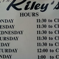 Fh Rileys Bar In Huntington