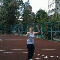 Photo taken at Баскетбольная площадка в перловке by Maria A. on 7/7/2012