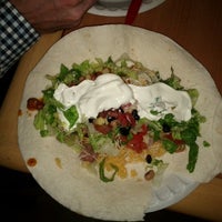 รูปภาพถ่ายที่ The Hungry Sombrero โดย Cory D. เมื่อ 8/11/2012