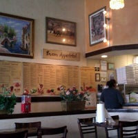Photo taken at Palio&amp;#39;s Pizza &amp;amp; Italian Grill by Winnie N. on 4/14/2012