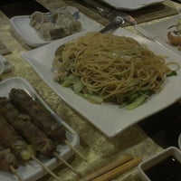 Photo taken at Restaurante Japonés Samurai 7 Palmas by Yaiza G. on 9/7/2012