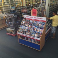 Photo taken at Blockbuster by Arturo R. on 5/29/2012