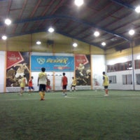 Photo taken at Indo Futsal by Phonyo P. on 4/26/2012