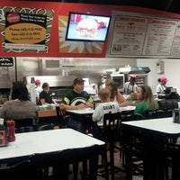 9/9/2012 tarihinde Marquis D.ziyaretçi tarafından MOOYAH Burgers, Fries &amp;amp; Shakes'de çekilen fotoğraf