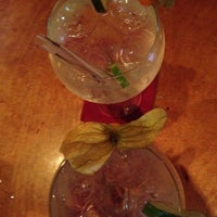 6/13/2012 tarihinde Irina N.ziyaretçi tarafından Lotus BCN Café y Cocktails'de çekilen fotoğraf