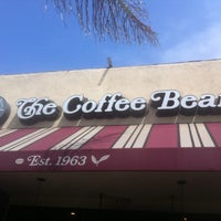 Снимок сделан в The Coffee Bean &amp; Tea Leaf пользователем Clayton 7/6/2012
