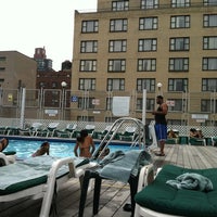 Photo taken at Holiday Inn Rooftop Pool by E_bee💋 on 8/15/2012