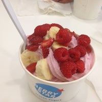 8/26/2012에 Ruth T.님이 Berrystar Frozen Yogurt에서 찍은 사진