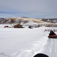 รูปภาพถ่ายที่ Saddleback Ranch โดย Reuben เมื่อ 2/11/2012