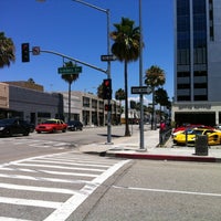 Photo taken at Beverly Hills Gateway by Evgeny K. on 7/20/2012