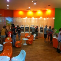 Photo taken at Orange Leaf Frozen Yogurt by Nhan L. on 7/24/2012