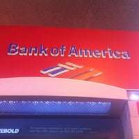 Photo taken at Bank of America by Leslie R. on 2/14/2012