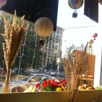 Photo taken at Le Хлеб by Julia K. on 8/7/2012