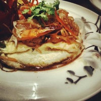 8/3/2012 tarihinde Denver L.ziyaretçi tarafından Keway-mai Thai Food'de çekilen fotoğraf