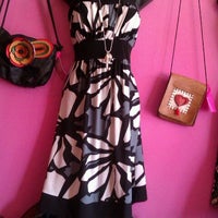 Снимок сделан в Athena&amp;#39;s Fashion Boutique пользователем Lisa B. 6/8/2012